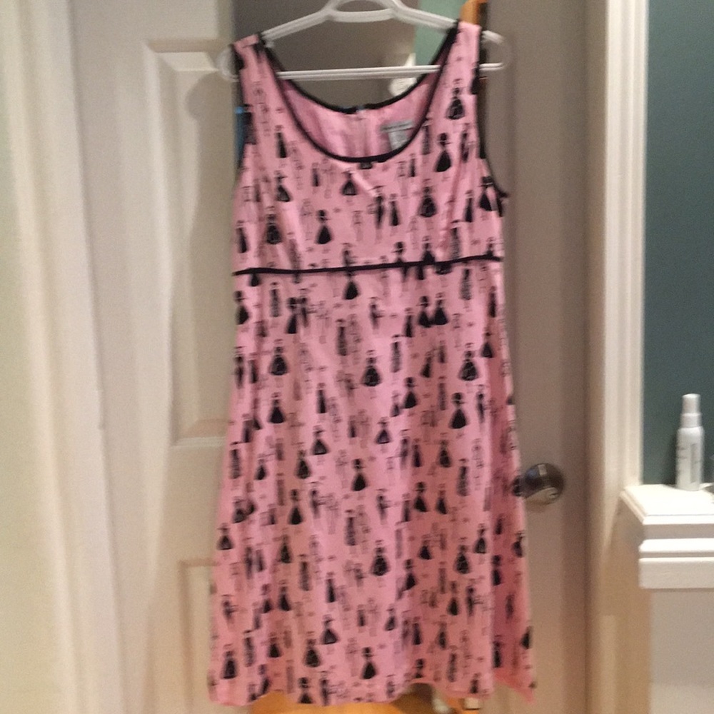Pink and black lady print dress